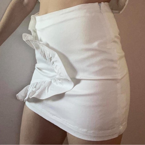 SFERA WHITE DENIM SKIRT WITH RUFFLE DETAIL - Picture 3 of 3